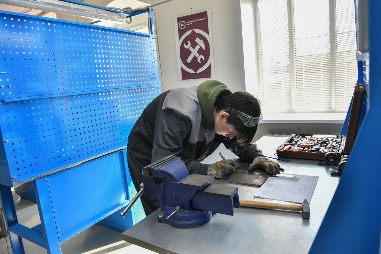 Более 1,2 тысяч саратовских семей получили компенсацию за обучение детей в колледжах и техникумах