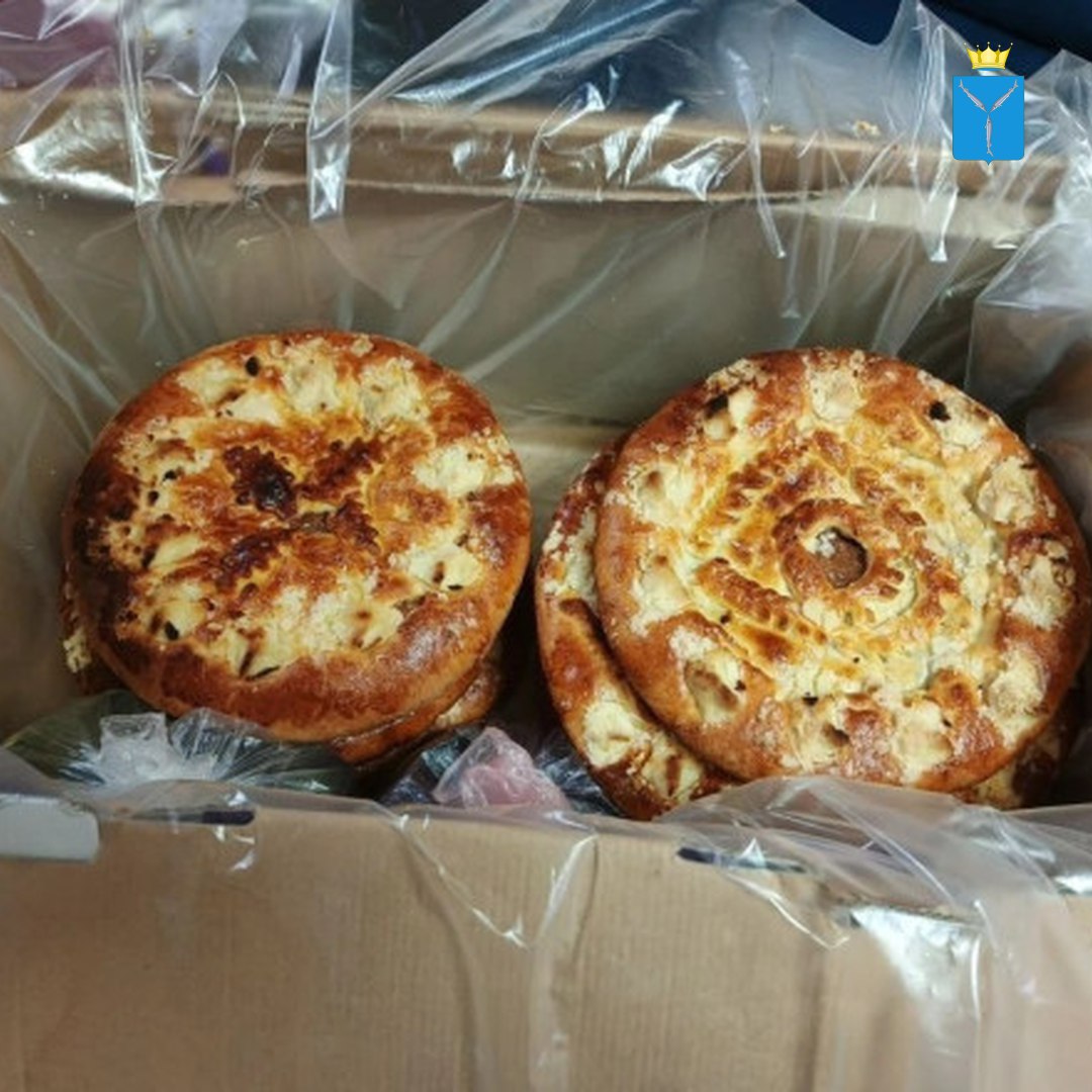 Бойцы из саратовского госпиталя получили посылки с пирогами и сгущенкой