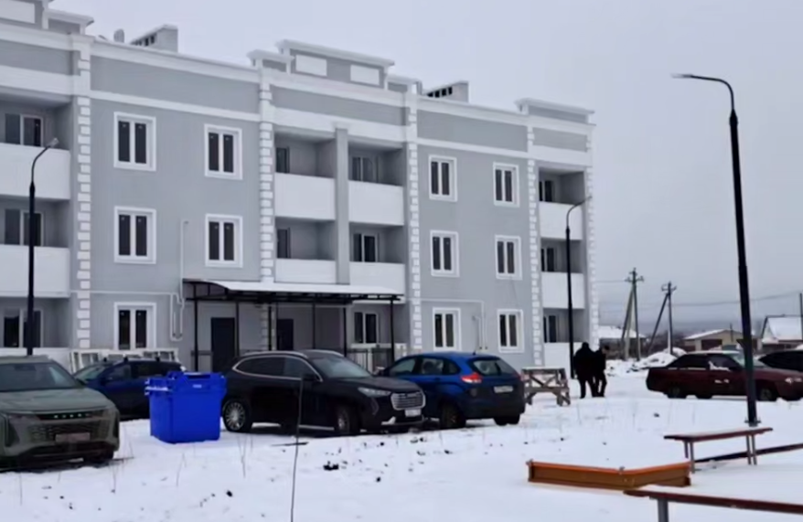 Дом для врачей и медсестер построили в Новых Бурасах