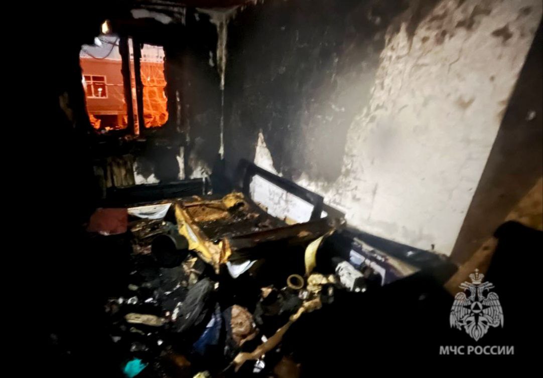 На пожаре в Балакове погибли женщина и мужчина