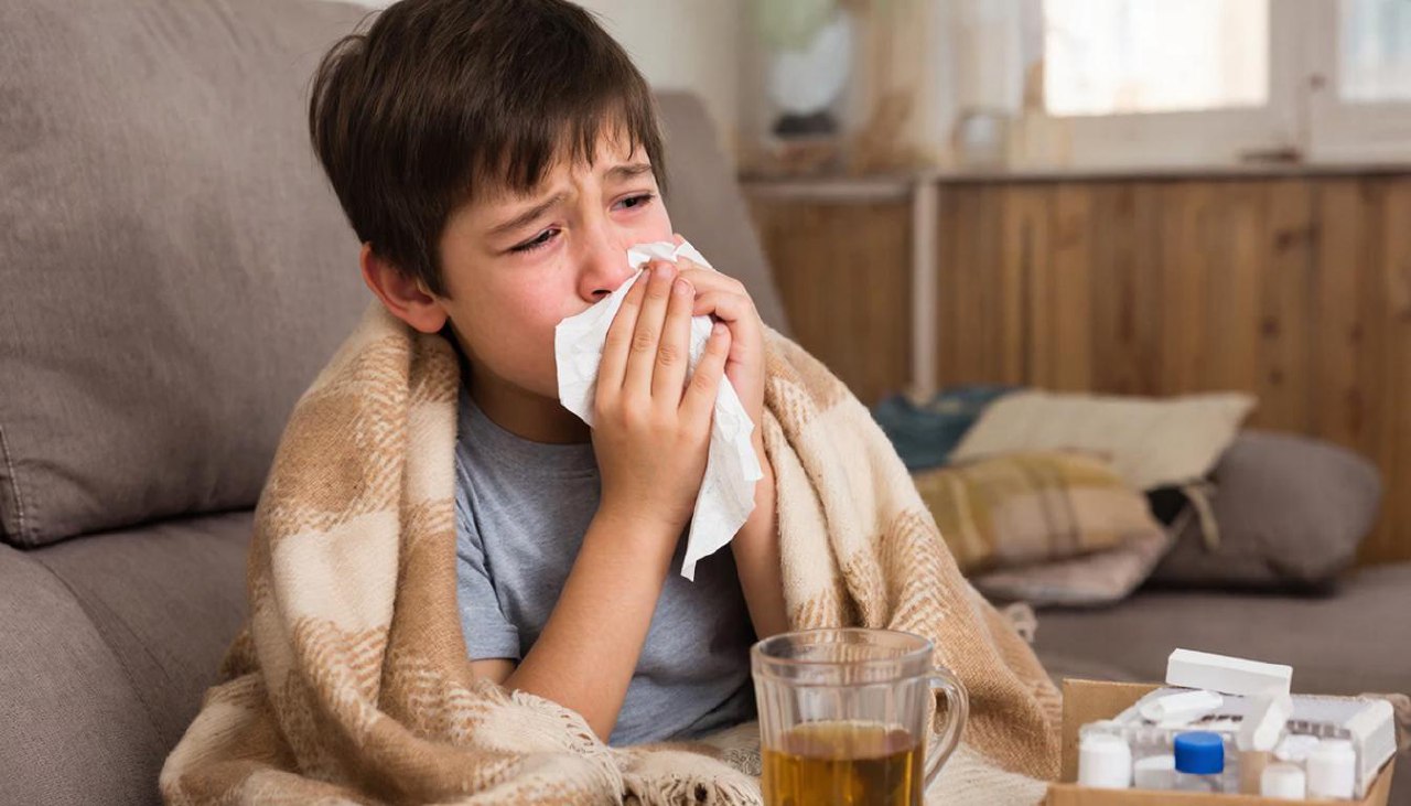 Педиатр Яковлева объяснила, когда нужно вызывать врача при ОРВИ у ребенка