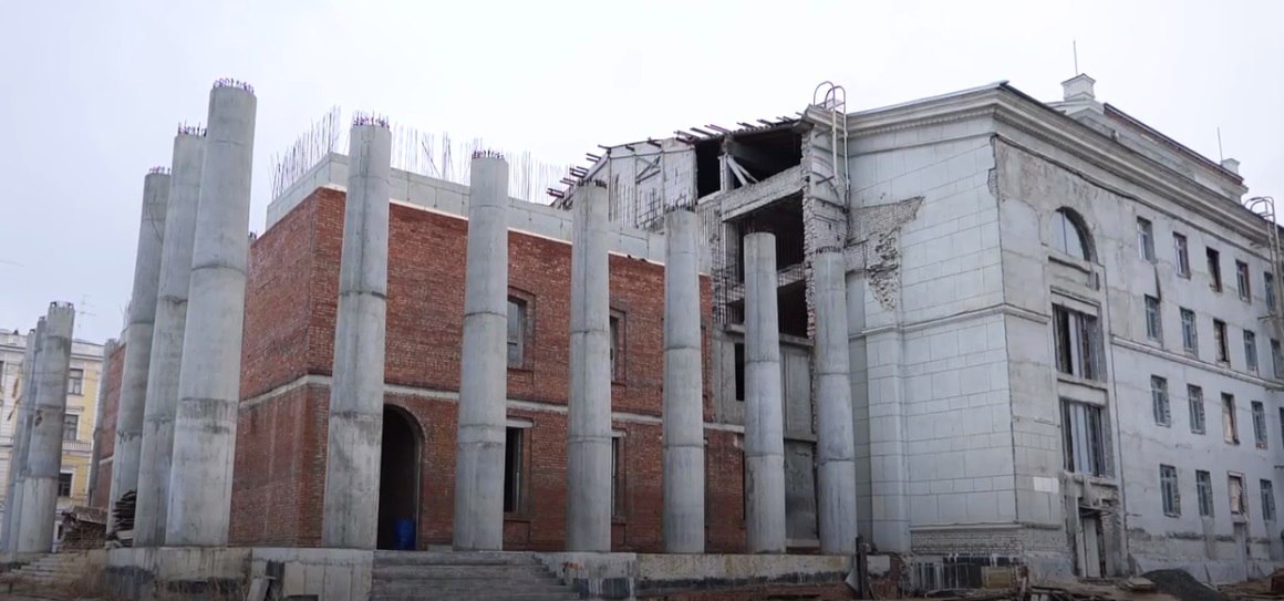 Продолжается разработка проекта по восстановлению театра оперы и балета