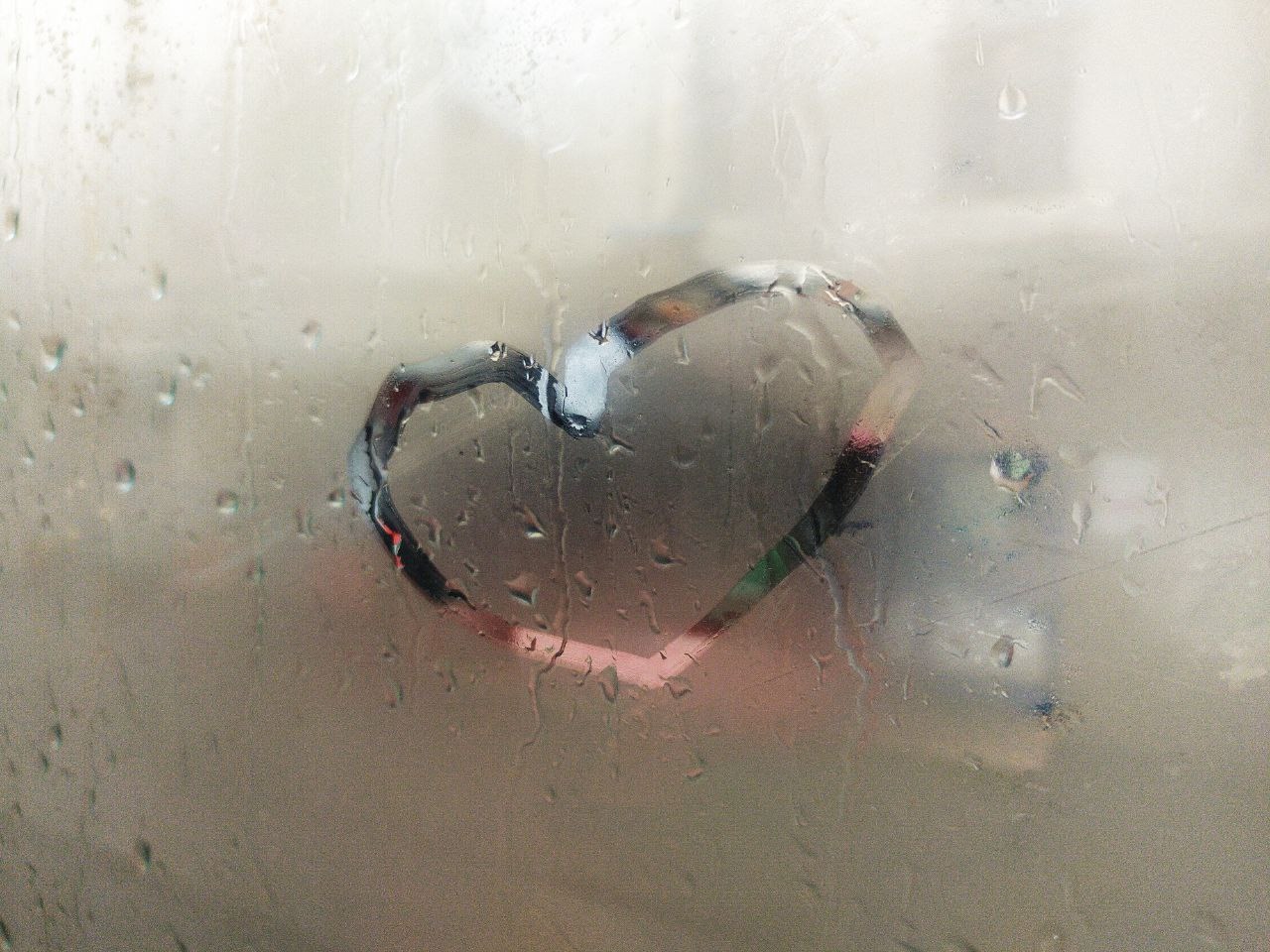 Психолог Александрова объяснила, почему контакты с бывшей вредят мужчинам в новых отношениях