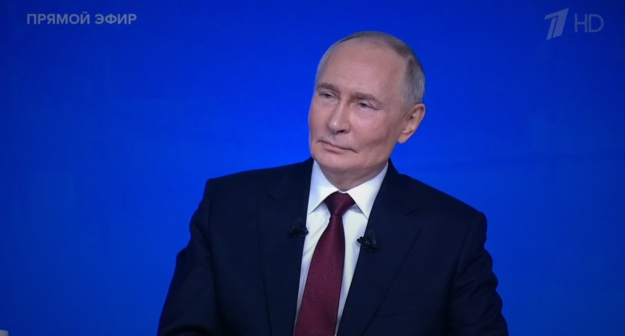 Путин: рождение детей должно становиться модным