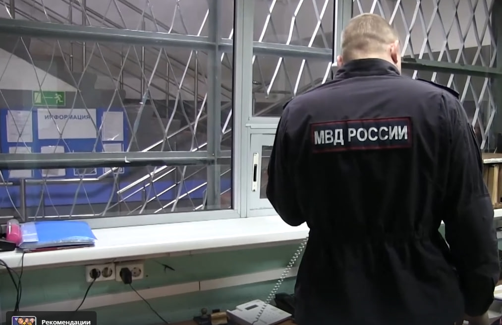 Саратовец грозился убить женщину страйкбольным пистолетом