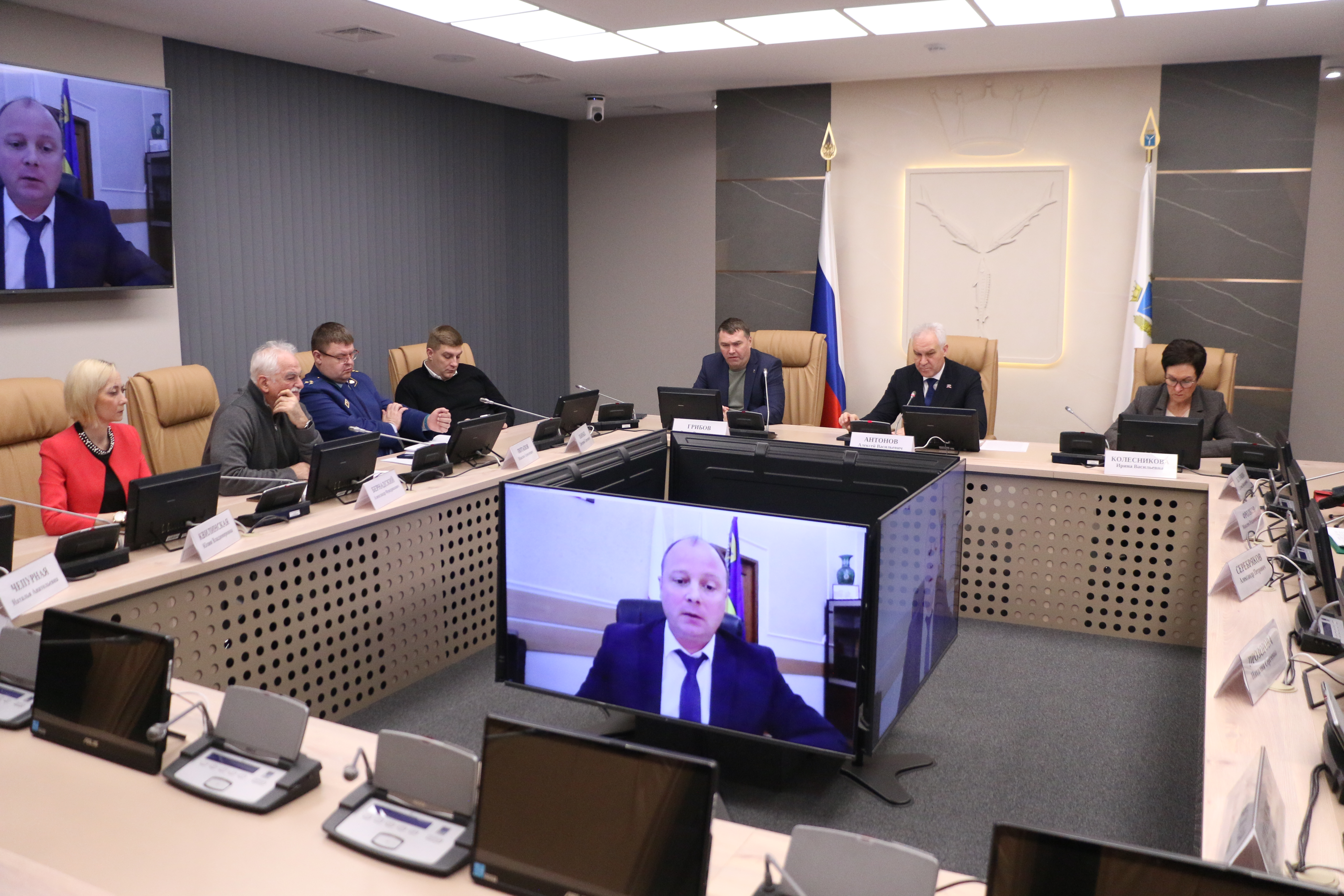 Саратовские депутаты изучат судьбу ряда заброшенных или используемых не по назначению зданий