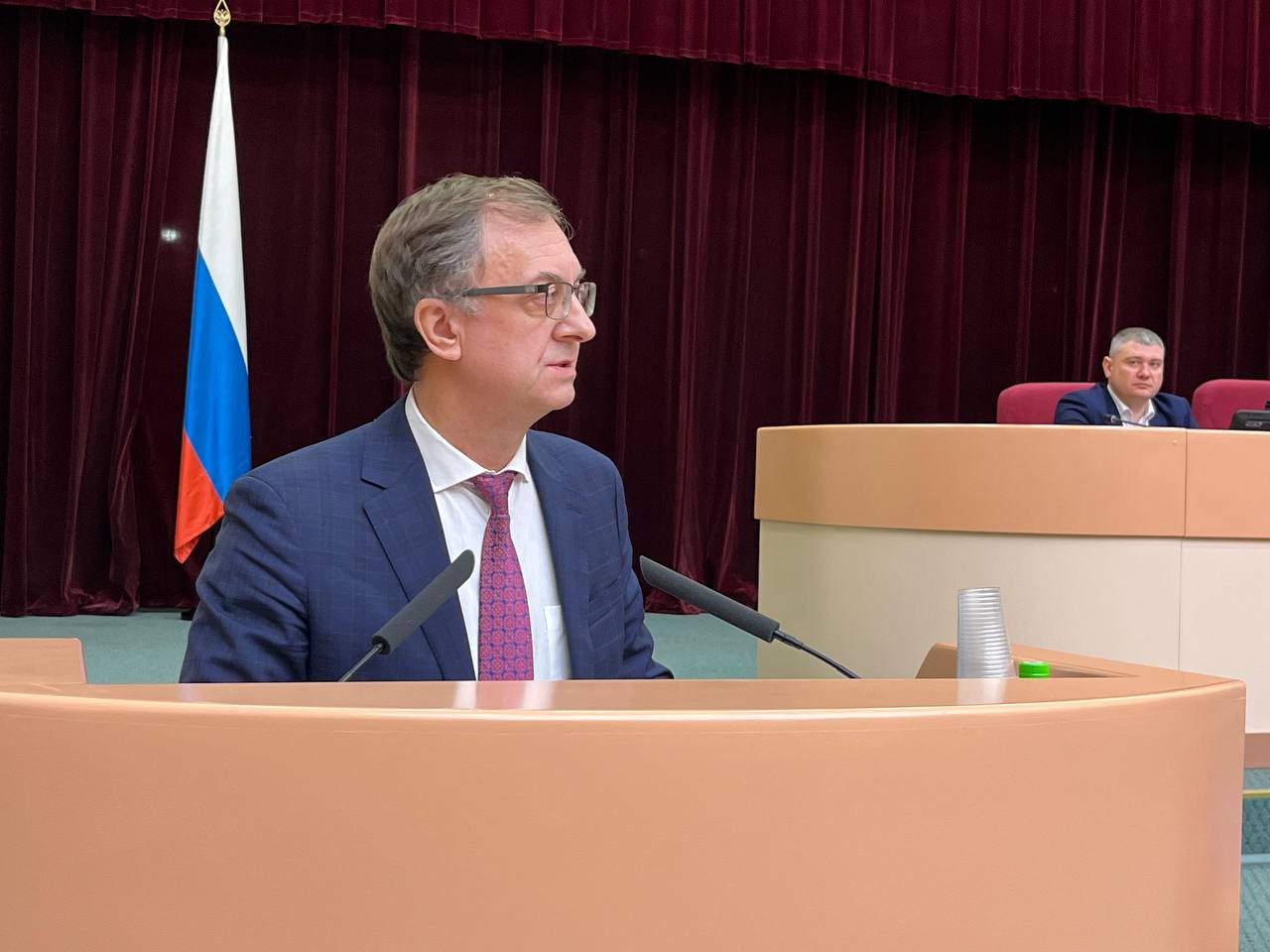 Саратовцы могут сообщить о ЧС и рекламе запрещенных веществ через мессенджер