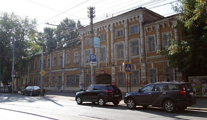 В Саратове бизнесмена заставили отремонтировать памятник культуры