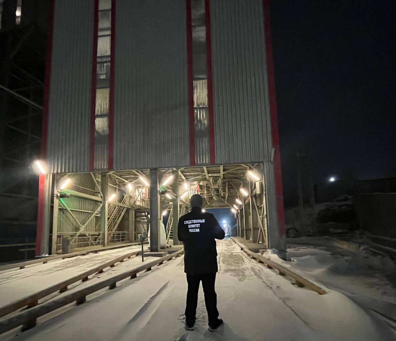 Вольчанин погиб на заводе из-за давления цементопровода