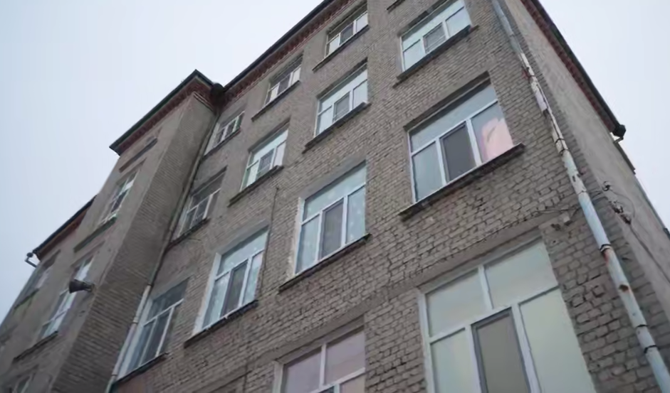 Володин рассказал о необходимости возведения пристройки к школе № 52 в Поливановке